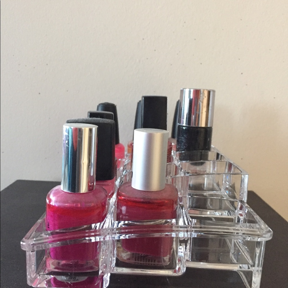 Caboodles Clear Acrylic Nail Storage - Picture 4 of 4